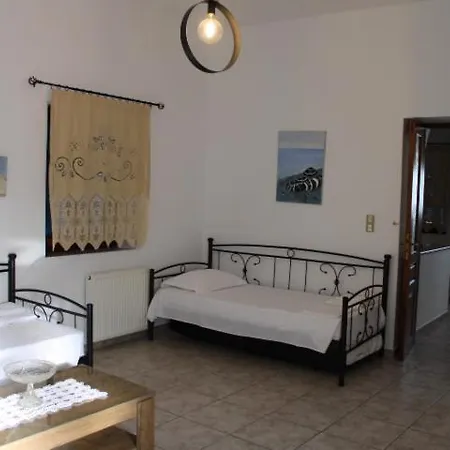 Holiday home Family- House In Chora, *